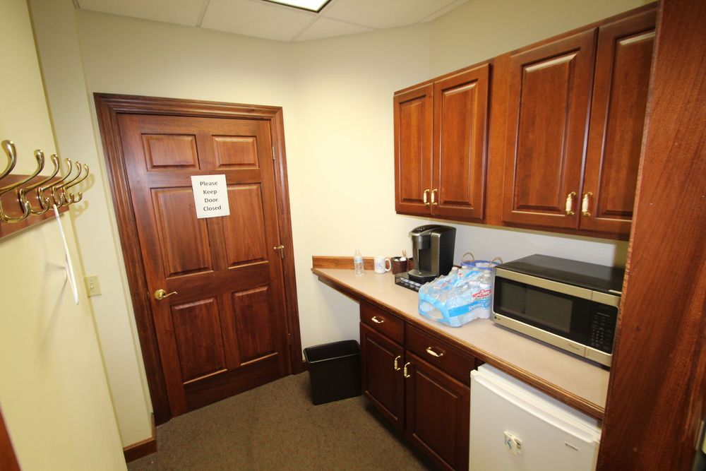 161 Northwest Ave, Tallmadge, OH 44278